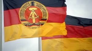 Wann wurde die bundesrepublik deutschland gegründet? Als Ddr Und Bundesrepublik Mitglieder Der Uno Wurden Mdr De