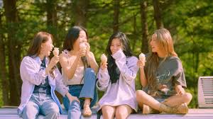 Weitere ideen zu bae suzy, kpop mode, lee sung kyung. Mamamoo S Outfits From Where Are We Now Mv Kpop Fashion Inkistyle