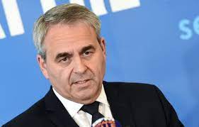 Explore tweets of xavier bertrand @xavierbertrand on twitter. Xavier Bertrand The Ex Insurance Salesman Who Smashed The Jaws Of The French Far Right Politico