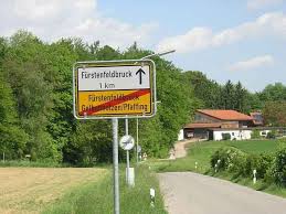 Der große garten mit altem baumbestand und angrenzendem flügelnusswald bietet ein echtes stück natur und lädt alle kinder zum spiel und erkunden ein. Ferienfahrt 2010 Unser Reiseziel Br Haus Fur Jugendarbeit In Furstenfeldbruck Gelbenholzen Bei Munchen 4 Von 49