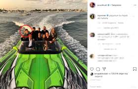 2017 yılında evlenip 2018 yılında boşandığı şeyma subaşı'dan da melisa adında bir kızı bulunuyor. Acun Ilicali Instagram Hesabindan Kendisinden 30 Yas Kucuk Sevgilisiyle Ilk Kez Fotograf Paylasti Son Dakika Magazin