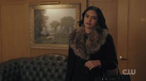After snooping around for christmas gifts, veronica uncovers a major secret hiram has been keeping from her. Kate Spade Handbag Held By Camila Mendes As Veronica Lodge In Riverdale Season 4 Episode 9 Chapter Sixty Six Tangerine 2019