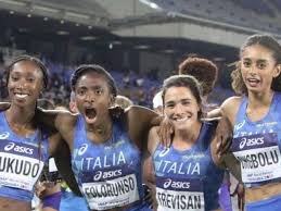 Gli usa superano giamaica e bahamas e salgono sul gradino più alto del podio nella staffetta maschile 4x200. Mondiali Di Staffette Italia La 4x400 Femminile Conquista Il Bronzo Corriere It