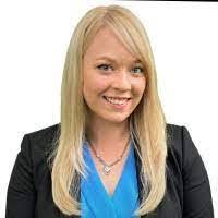 Janell Sauer's Instagram, Twitter & Facebook