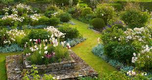 Garden History Gertrude Jekyll In 2020 Garden History Naturalistic Garden Educational Garden