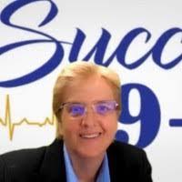 Kelly Chrisman's Instagram, Twitter & Facebook