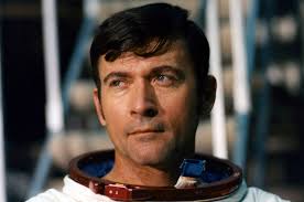Astronaut John Young, Who Walked on the Moon and Led 1st ...