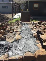 These flows have travelled over seven miles to reach the ocean, covering highways, homes and entire subdivisions that were in their path. Diy Basalt Stone Walls Part 3 Natural Stone Walls