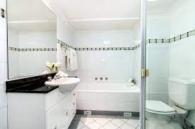 Salle de bain pose gratuite. Installation Salle De Bain Comparatif Des Prix Complet Pose Et Materiel