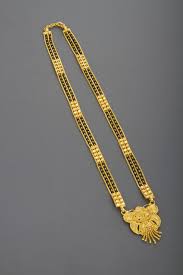 Maharashtrian Mangalsutra Gold Statement Jewelry Gold Mangalsutra Designs Black Beaded Jewelry There are also colour stone watimani. jewelry gold mangalsutra designs