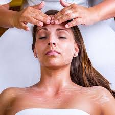 Ashley River's Instagram, Twitter & Facebook