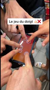 Découvrez le Jeu du Doigt pour Amuser Vos Amis !