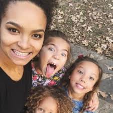 Mindful Hypnobirthing: Hypnosis and Mindfulness Techniques for a Calm and  Confident Birth: Fletcher, Sophie: 9780091954598: Amazon.com: Books