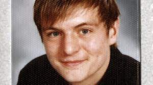 This is side blog for antonio kroos. Nationalspieler Warum Der Junge Toni Kroos Barfuss Spielen Musste Welt
