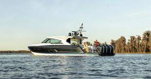 Let's look at what sets the new big mercury v12 apart from anything else. Mercury Makes Waves With First V12 Outboard Engine