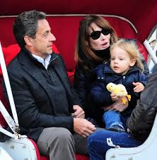 Retraite carla bruni christy turlington personnes célèbres photos de couple top models google chanteurs dîners. 240 Carla Bruni Ideas Carla Bruni Style Fashion