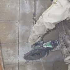Parpaings Fissures Reparer Et Renover Un Mur De Cloture Parpaing Mur En Parpaing Fissure Maison