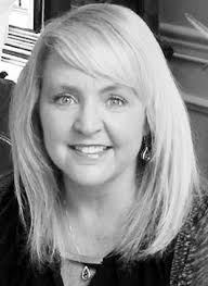 Michelle Graul's Instagram, Twitter & Facebook