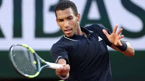 Auger-Aliassime survives Altmaier scare in Roland Garros opener
