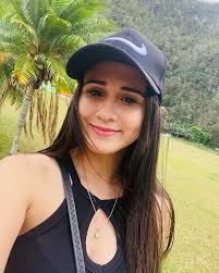 Leidy Laura🪽 (@its_yayii) · Instagram photos and Reels