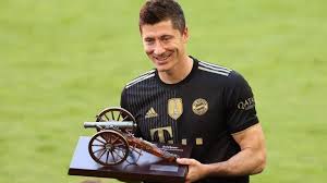 Bayern münchen played against fc augsburg in 2 matches this season. Xmmonvcenqi3sm