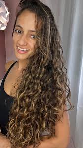 Depois de iluminar seus fios agora ela veio pra aprender a finalizar seus  cabelo naturais ., Obrigada @pereirafrancielli .