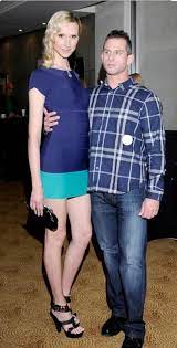 And also a writer, and an ufologist very famous in youtube. Reptillian Hybrid Emery Smith His Tall White Partner Aliens