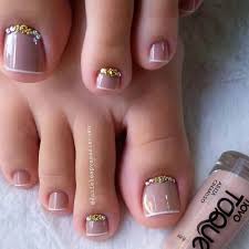 Aquí están 20 diseños de uñas que mantendrán tus pies hermosos y totalmente lindos Unas 2020 Lo Mas Trendy En Colores Y Disenos Para Lucir Hermosas