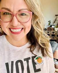 Miranda Wicker‎‏ (@‏‎caffeineandcab‎‏) • Instagram تصاویر اور ویڈیوز