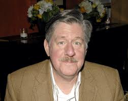 Gilmore Girls': Edward Herrmann Lived in a Small Connecticut Town Just Like  Stars Hollow