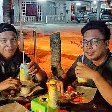 Many food trucks operate in south korean cities. Kampongpandan Instagram Posts Photos And Videos Picuki Com
