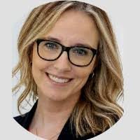 Faye Mcarthur's Instagram, Twitter & Facebook