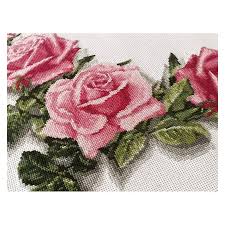 We offer cottage style, whimsical, shabby chic, and sampler style patterns. Tablecloth Kit To Cross Stitch Various Sizes Country Roses Cross Stitch Sewing Fiber Delage Com Br
