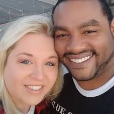 Lacey Matthews (@aliceonhere)