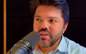 Tom agressivo de Márcio Corrêa desperta atenção de internautas e  adversários aproveitam situação