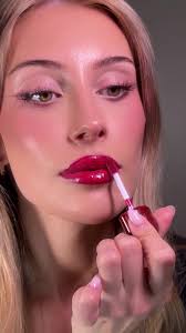 Glow with KIKOGoldReflections Face & Body Fluid