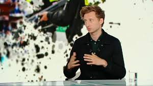 Franciszek sterczewski o przemówieniu tuska: Franciszek Sterczewski W Graffiti W Polsat News Polsat News