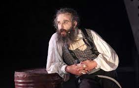 Αρησ σερβεταλησ συζητιέται, ψυθιρίζεται και λέγεται πως φέτος έχει μερίδιο σε μια από τις πιο πετυχημένες θεατρικές παραστάσεις της αθήνας. Arhs Serbetalhs Bazei Plwrh Gia Ta Oscars Znews