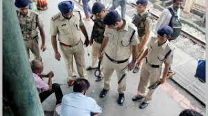Bomb Scare in Mumbai: Over 60 Locations Receive Threat Mails; Probe On