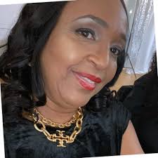 dayone #happybirthday #hbd #paintctgold #powerofone #onefamily  #openingdoors #coolture #rogconnect #youwinatone #joinourcoolture #one  #unbrokerage #wakinguptowin #realestate #realtor #brokerage…