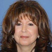 The Seeing Garden: A Novel by Ginny Kubitz Moyer