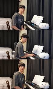 Thanks jin, you have help me a lot with my eating problems, when is hard for me i come here and eat with you, i went from eating nothing, to eating one meal . V Live