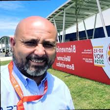 Felicitaciones a Pollitas El Monte por este reconocímiento por estos  exitosos 60 años en la distribución y representación de Hy-Line en Chile.