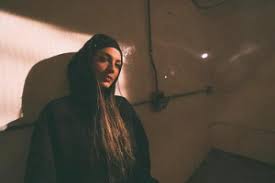Los premios nuestra tierra a lo mejor de la música colombiana son un reconocimiento que se les hace a los artistas colombianos y a algunos artistas internacionales con quienes colaboran. Premios Nuestra Tierra 2021 Archivos Starwlog