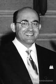 Acontecimentos históricos do dia 12 de Março