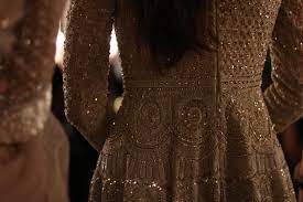 The Hottest Indian Bridal Fashion Trends For 2020 Wedding Season Each area of india adds something of their own to it.