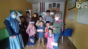 Hari raya puasa falls on the first day of syawal, the tenth month of the hijrah (islamic) lunar calendar. Beritajatim Dan Portal Communacation Beri Santunan Anak Yatim Beritajatim Com