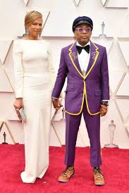 4.3 out of 5 stars. Spike Lee Honors Kobe Bryant On The Oscars Red Carpet Vogue