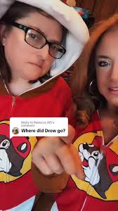 Drew's Entertaining Antics: A Dysfunctional Family Filmed