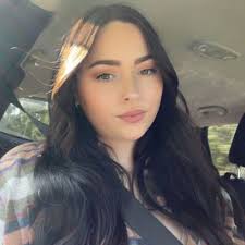 Emma Schuster (@emmaschuter)